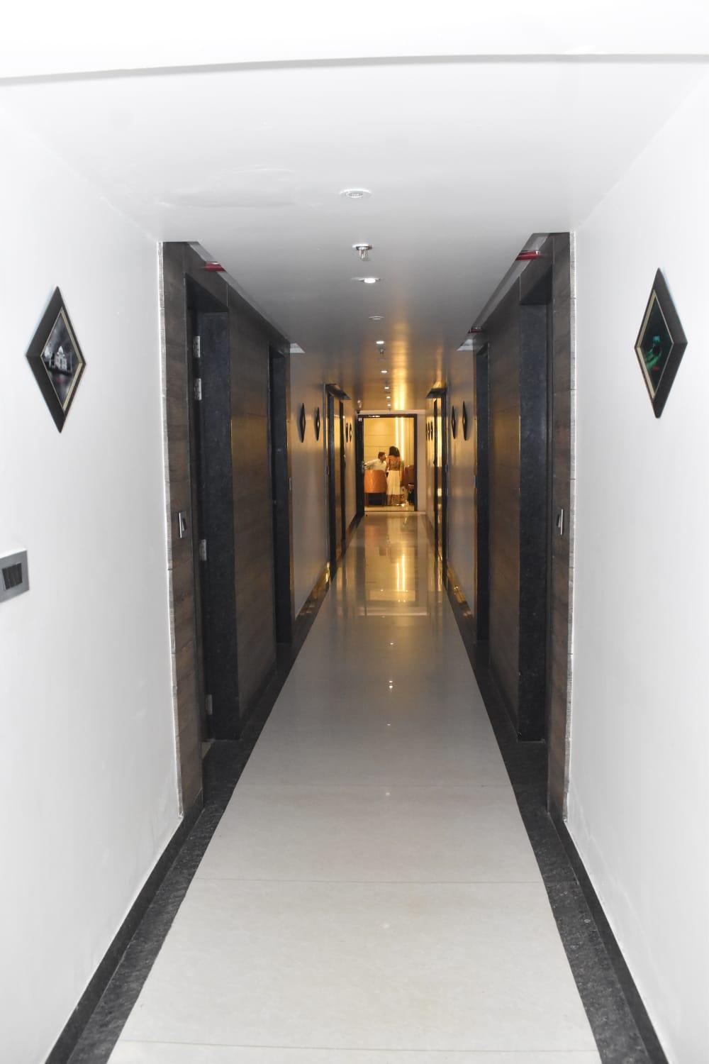 Hotel Parklane アーグラ エクステリア 写真